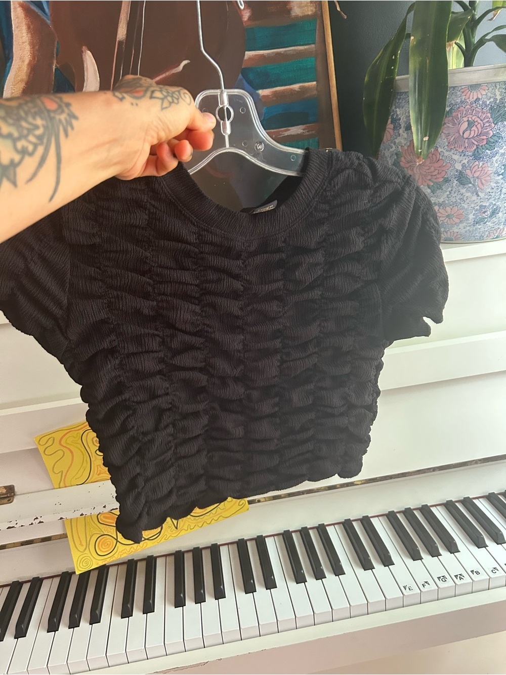 House of Harlow 1960 Black Ruched Crop Top Women’s Medium Puff Sleeve Stretch